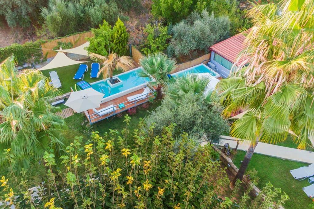 Villa House 1 *