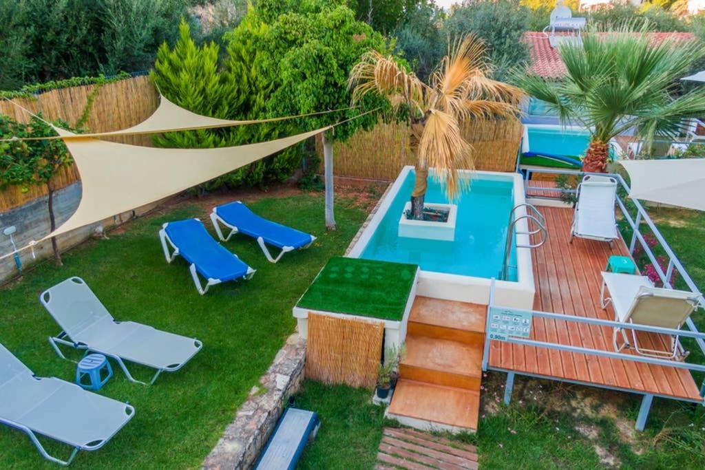 House 1 *